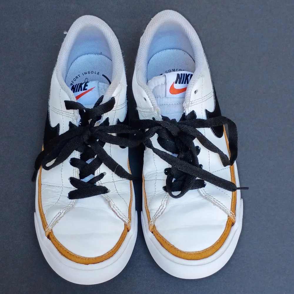 Nike Court Legacy White and Black Classic Sneaker Shoes 4.5Y Or Women's 6
